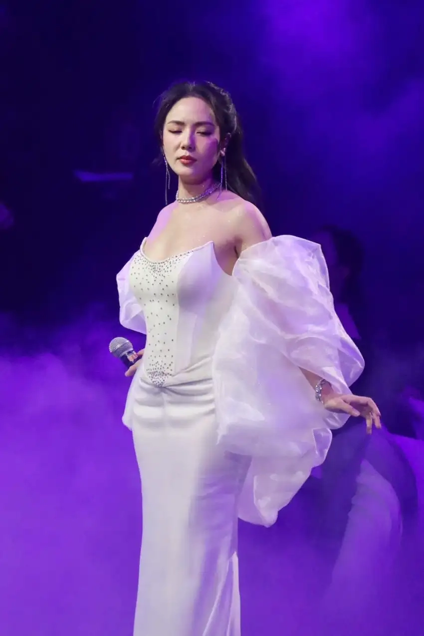 Phương Linh bị đánh ghen, tin đồn gây sốc showbiz