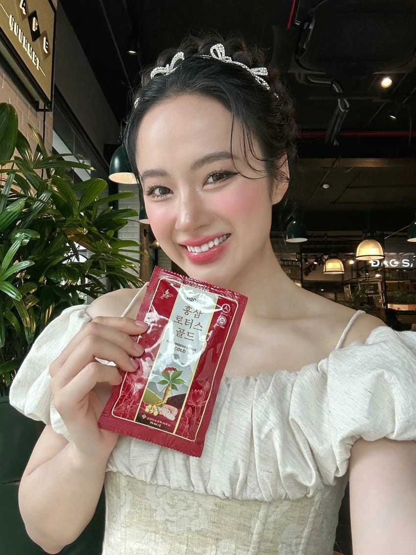 Tiểu sử Angela Phương Trinh, từ sao nhí đến tu thiền
