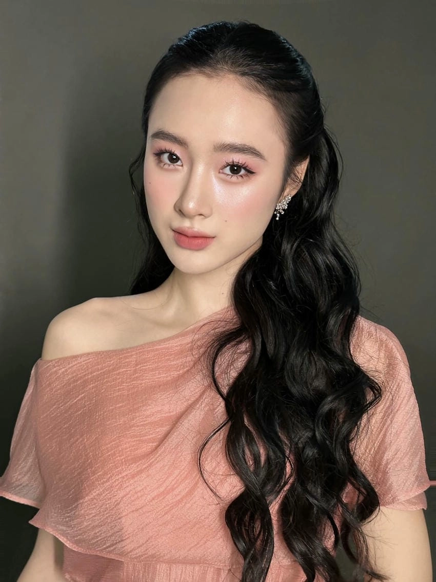 Angela Phương Trinh quê ở đầu, TP. Hồ Chí Minh năng động