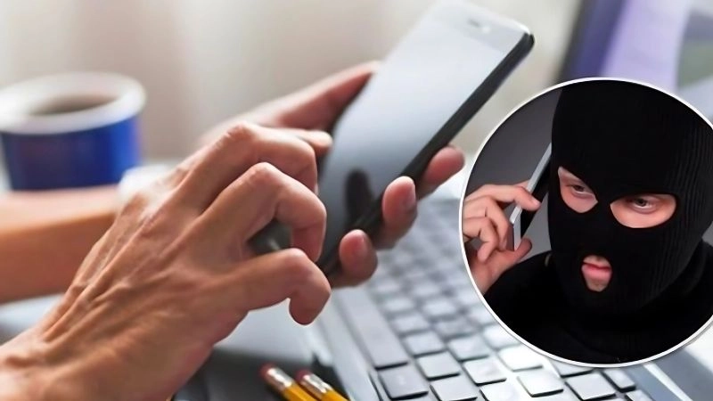 Stalk nghĩa là gì trong tiếng Anh và trong đời sống thực tế