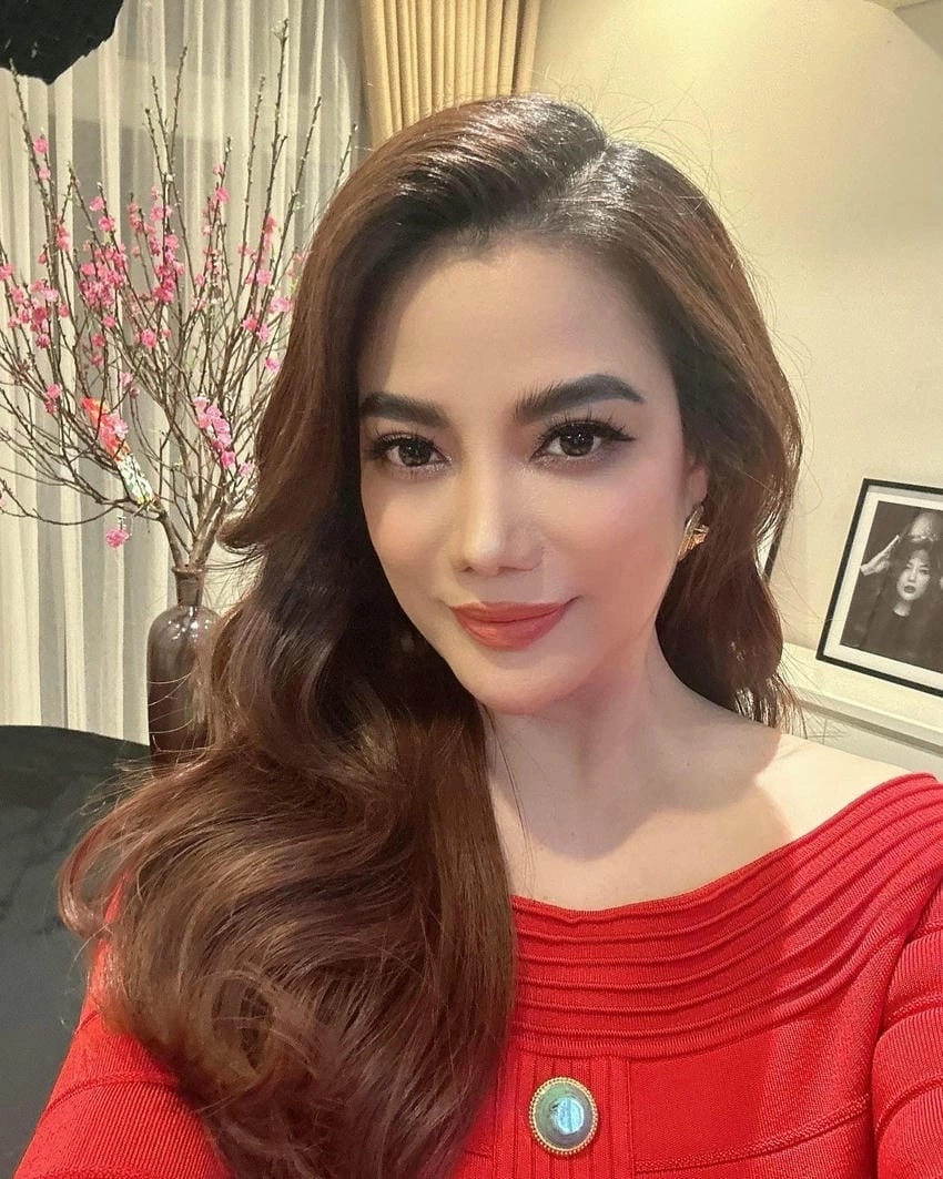Trương Ngọc Ánh rực rỡ với tài năng diễn xuất và sản xuất