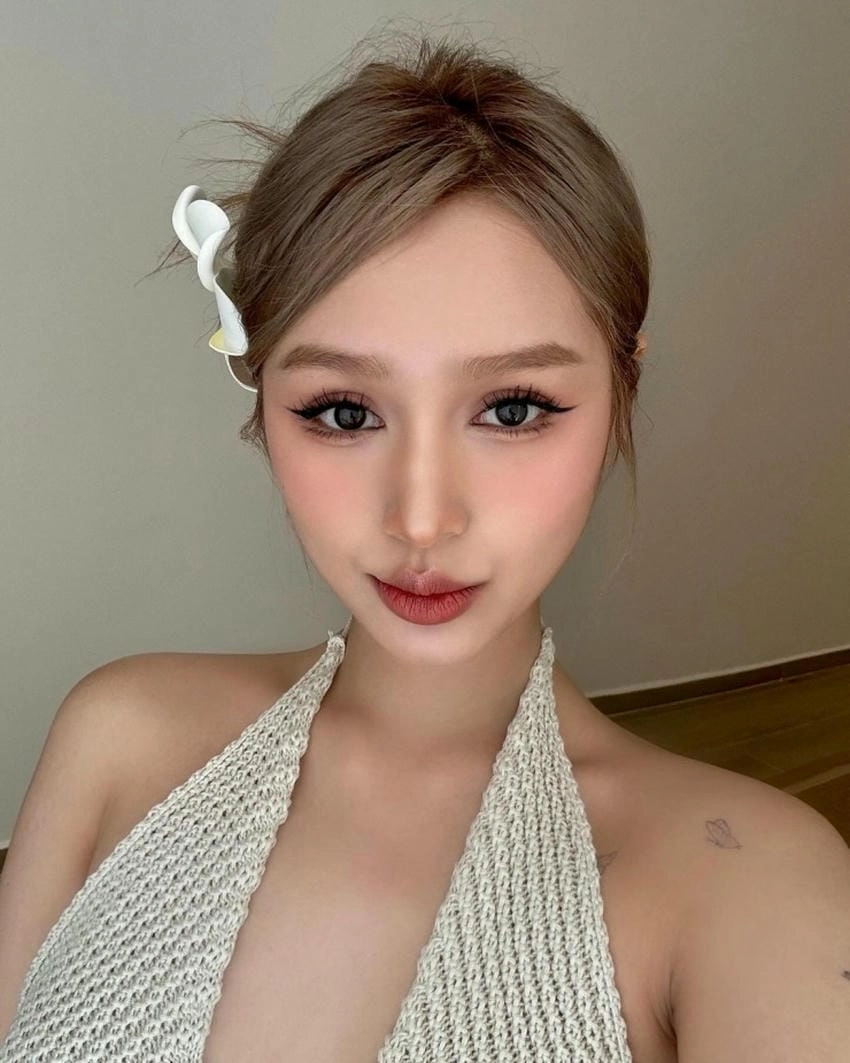 Xoài Non bao nhiêu tuổi, 22 tuổi cá tính