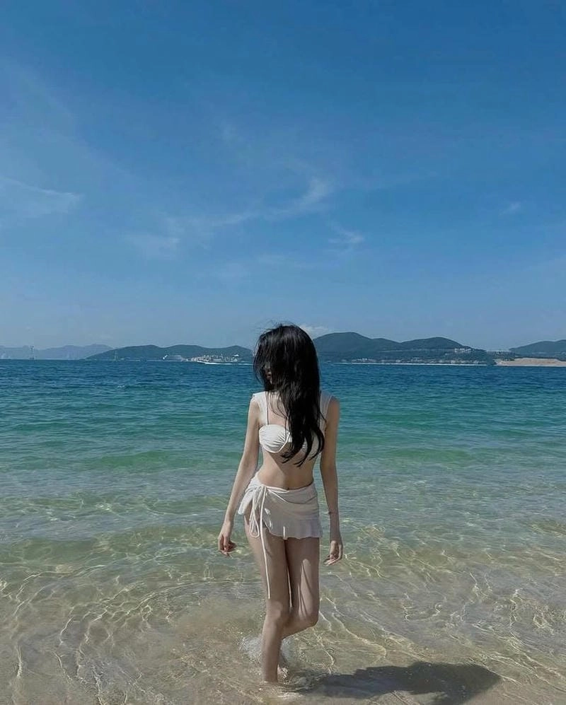 Săn tải ảnh gái xinh mặc bikini