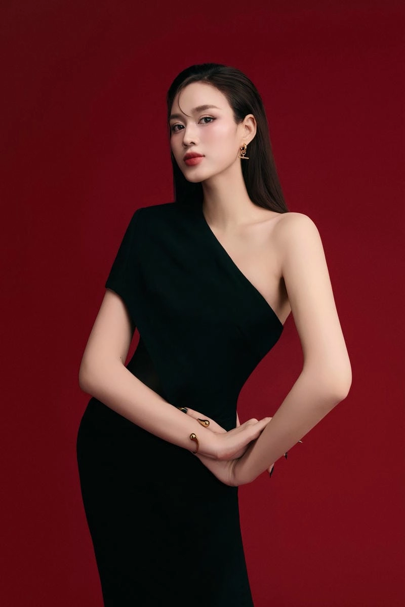 Cùng ngắm Đỗ Thị Hà xinh đẹp