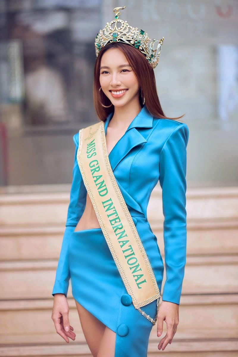 Tổng hợp hình ảnh Thùy Tiên trẻ trung