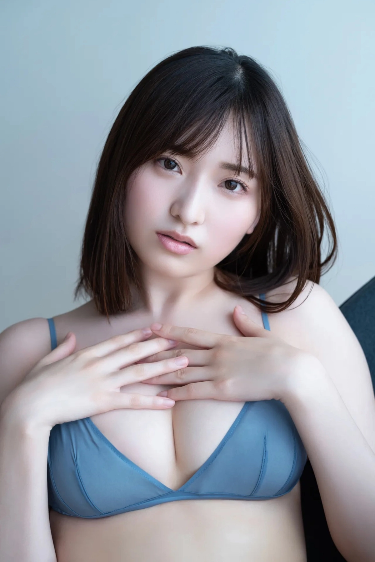 Airi Saito bikini hở bạo quyến rũ nóng bỏng ngất ngây