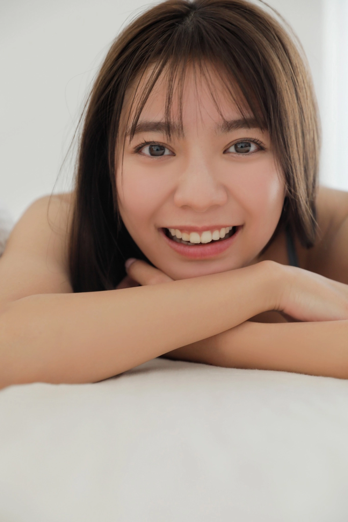 Asuka Kawazu môi căng ướt sexy cuốn hút điên đảo