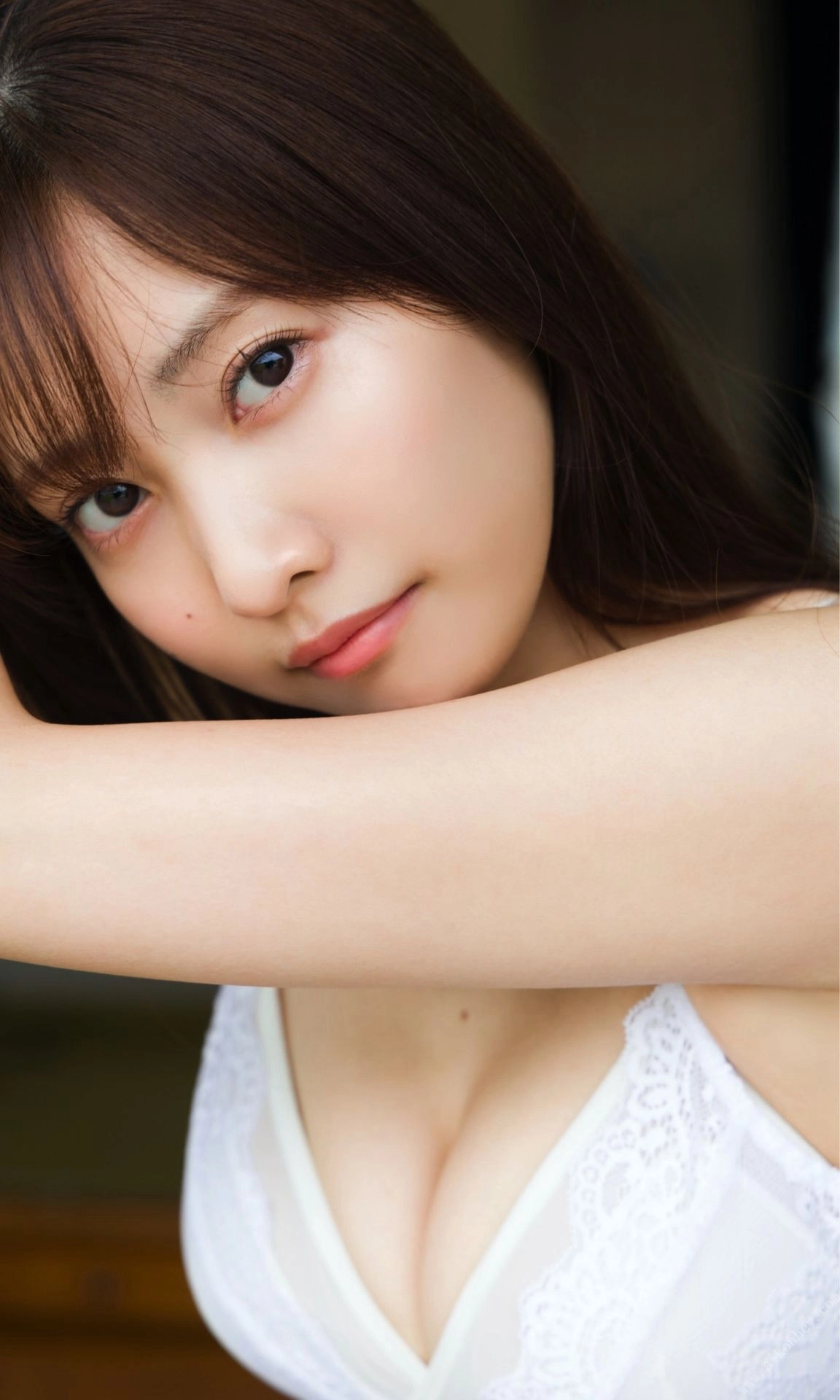 Hinako Sano môi căng ướt sexy cuốn hút điên đảo