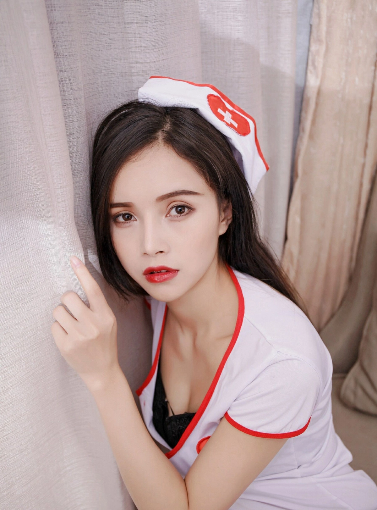 Koba lồn múp hồng hào nóng bỏng kích thích điên