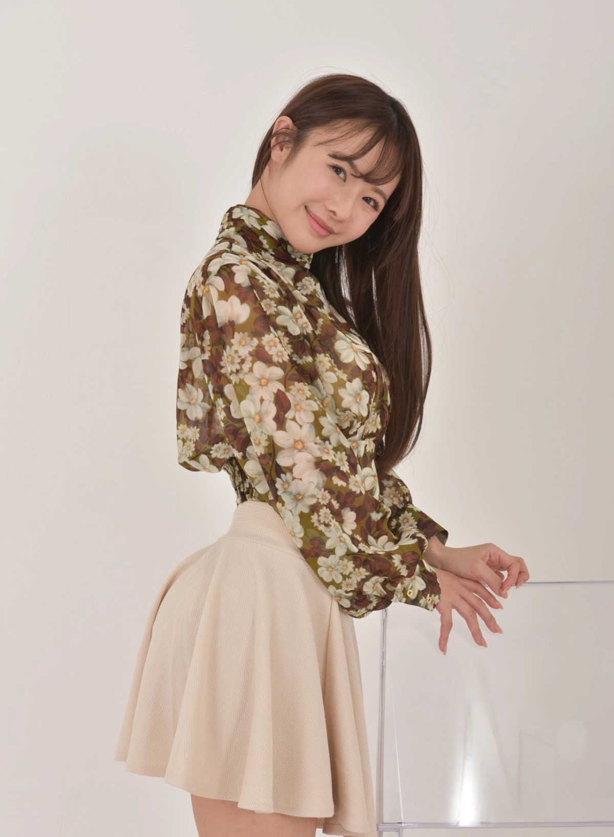 Rio Kuriyama vú bự mông căng nóng bỏng dập liên hồi