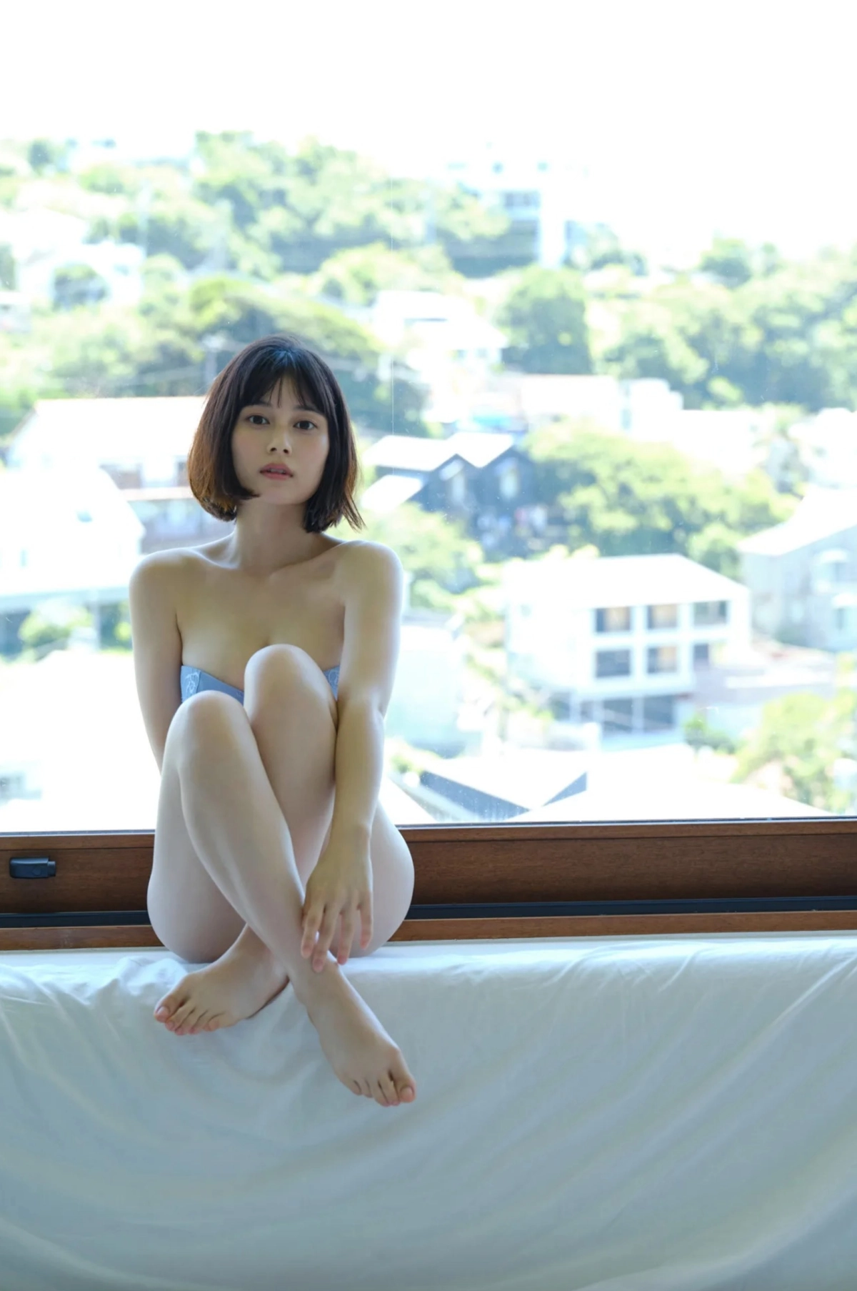 Ánh nhìn sexy của Sakurako Okubo khó cưỡng