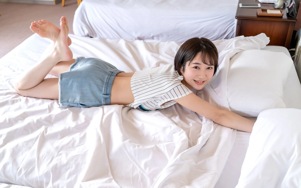 Shiho Fujie tỏa thần thái gợi cảm khó cưỡng