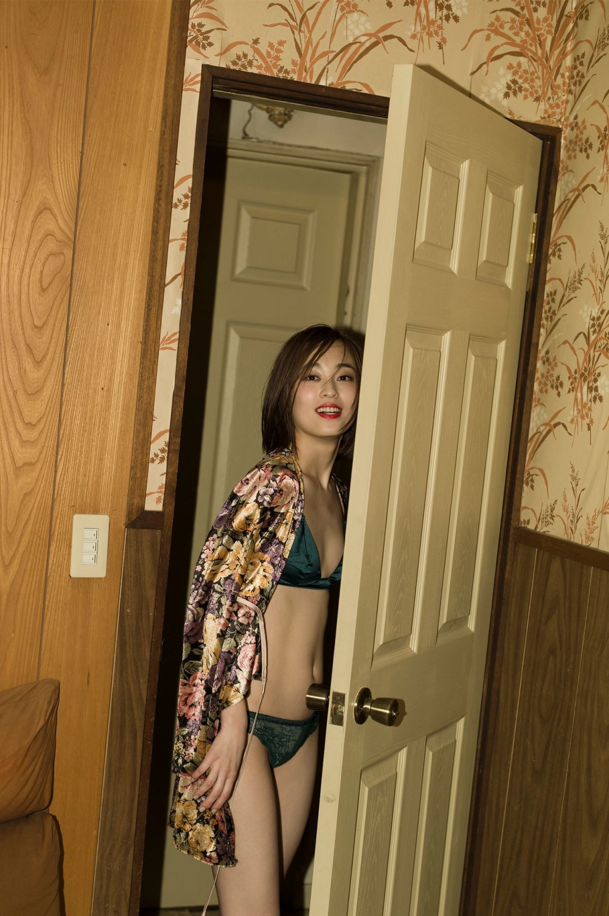 Taki Yukari khoe nét đẹp sexy đầy tinh tế