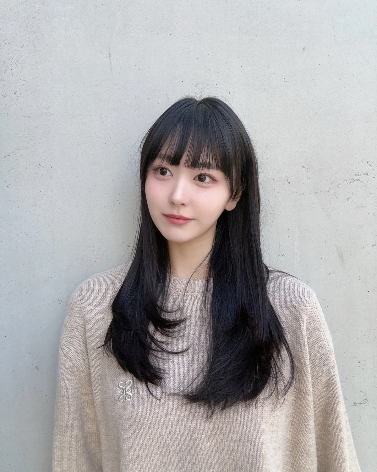 Tomoka Takeda quay lưng cong cháy sexy nhìn là đổ gục