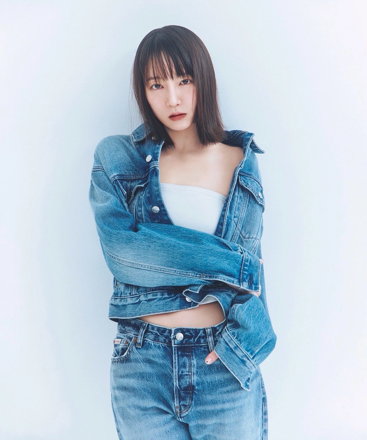 Yoshioka Rifan ánh mắt dâm tình nóng bỏng cuồng nhiệt