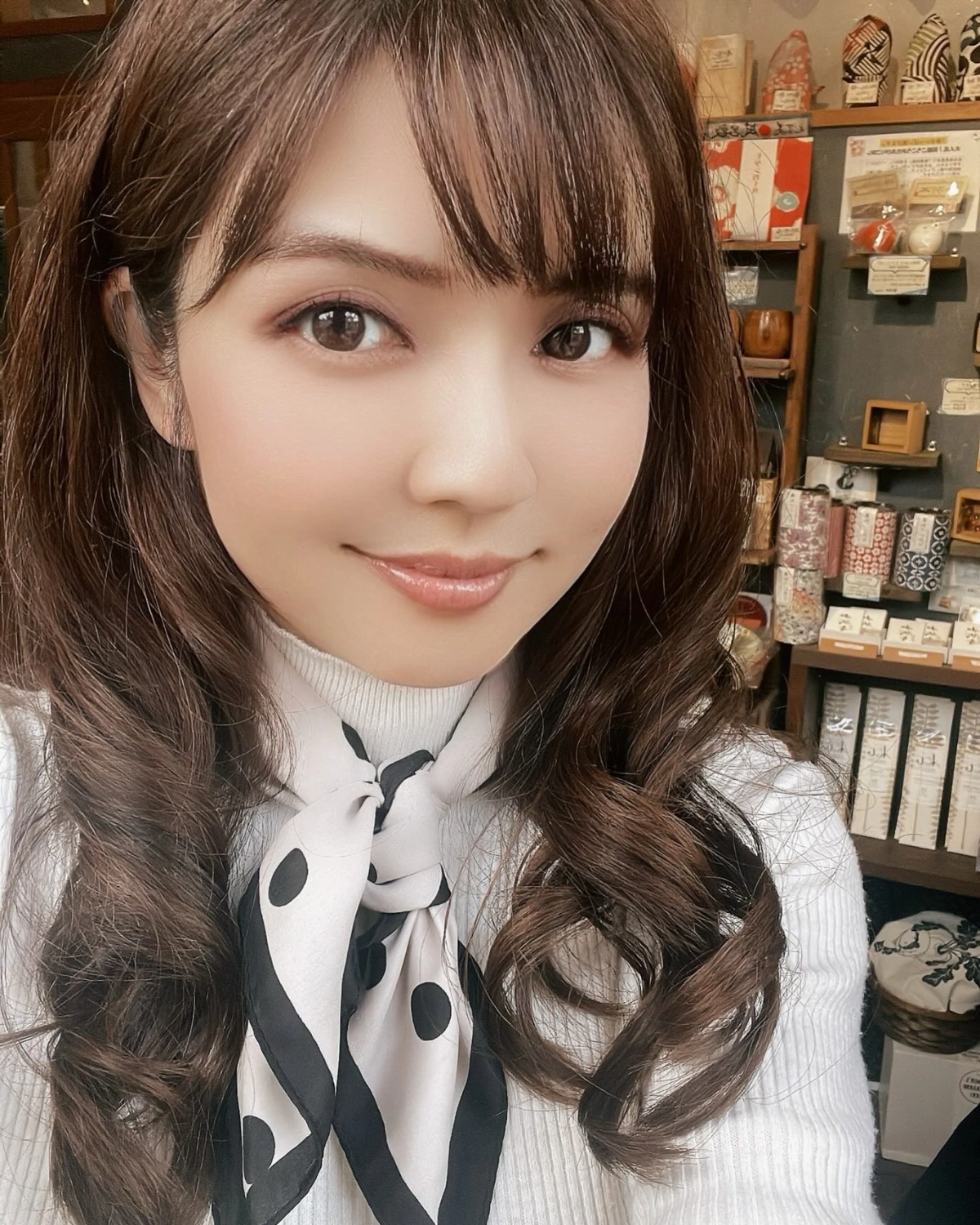 Vẻ đẹp gợi cảm của Yui khiến ai cũng say mê