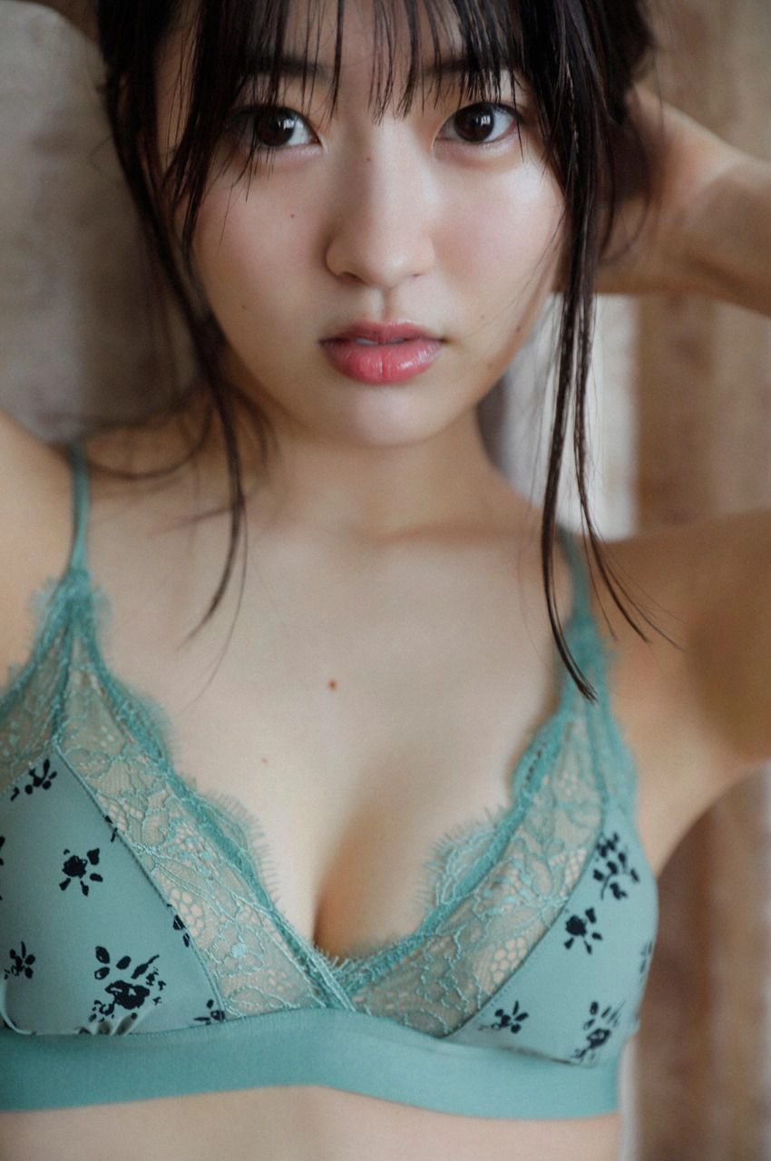 Yuri Yoshinaga nữ thần nóng bỏng nhìn là muốn địt ngay