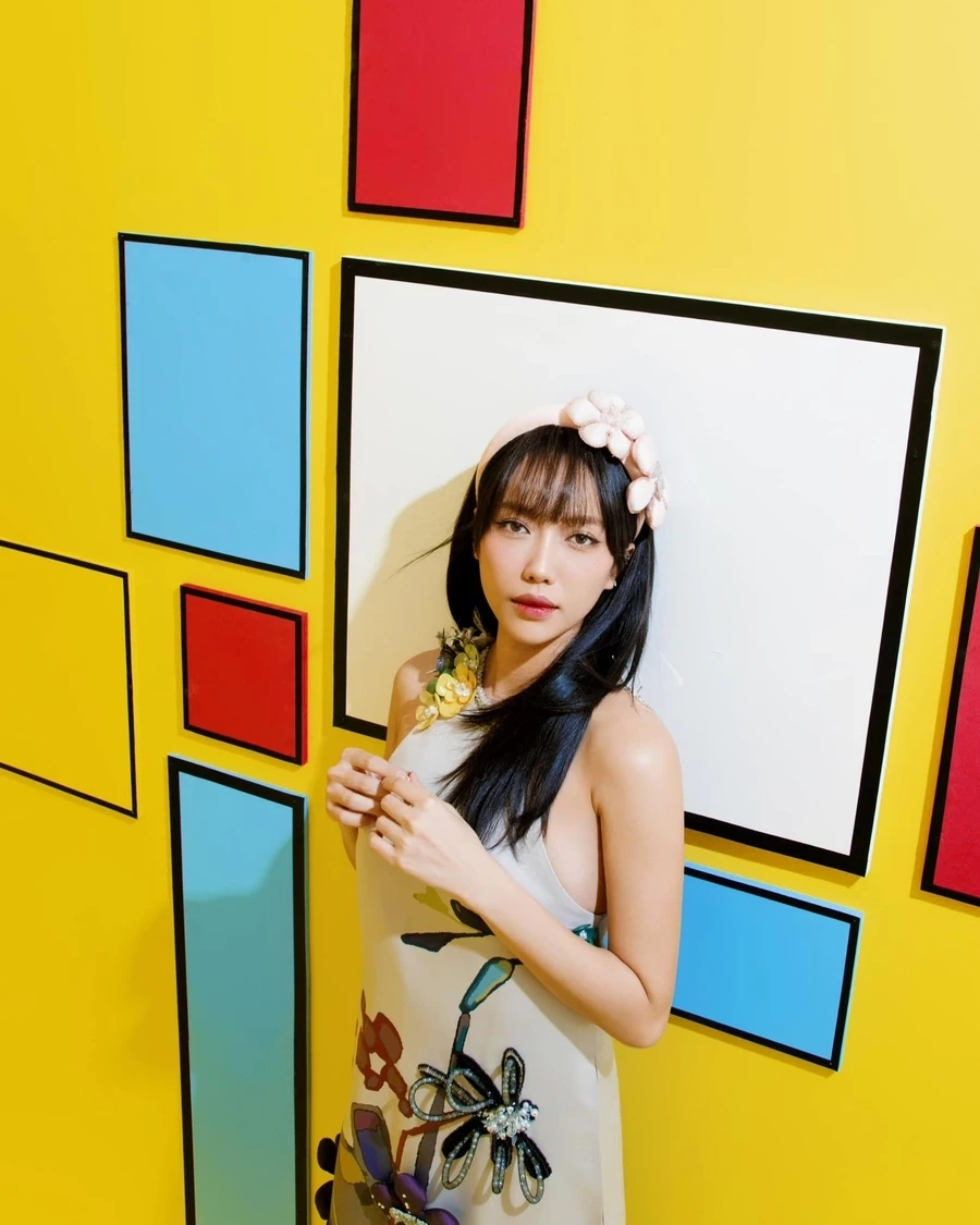 Gái xinh Việt Nam cute tạo cảm giác dễ thương.