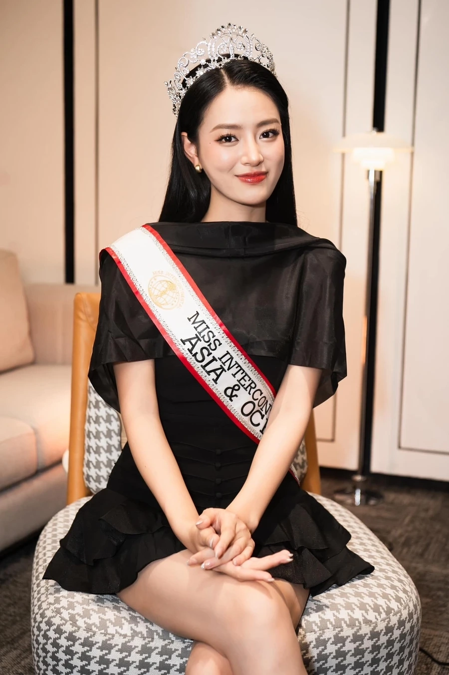 Ảnh cute xinh tạo cảm giác nhẹ nhàng và gần gũi.